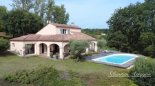  VILLA AUX ACCENTS MÉDITERRANÉENS AVEC PISCINE & VUE PANORAMIQUE – AUX PORTES D’AGEN- SAINTE COLOMBE EN BRUILHOIS (47)
