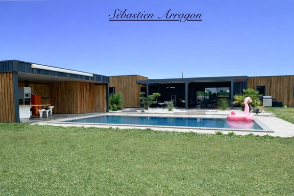 Villa contemporaine d’architecte avec piscine Art de vivre à la campagne, en Lot-et-Garonne- GRANGES SUR LOT (47)