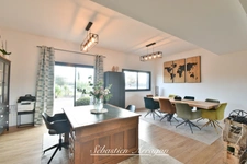 Contemporary architect-designed property with swimming pool – Art of living in Lot-et-Garonne- GRANGES SUR LOT (47)