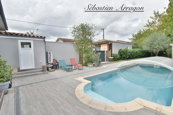 VILLENEUVE-SUR-LOT – BELLE MAISON FAMILIALE RÉNOVÉE AVEC PISCINE, JARDIN ET AUCUN TRAVAUX À PRÉVOIR