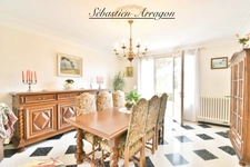 DAUSSE (47) - Maison familiale avec deux logements indépendants et plus de 5 700 m² de terrain 
