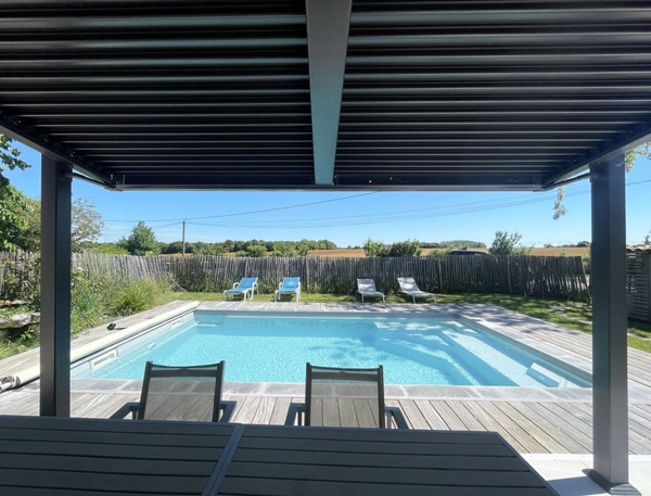Dpt Charente Maritime (17), à vendre  maison P8 avec petite maison P5 et piscine - Terrain de 2 282,00 m² 