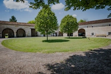 Propriété à vendre 18 pièces proche de COGNAC - Terrain de 3,2 Ha 