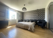 Villa d'architecte et gîte indépendant dans un parc paysager de plus de 4 000 m² SUD de COGNAC proche de BARBEZIEUX SAINT HILAIRE (16)