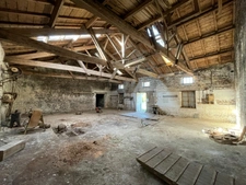 ancien atelier de menuiserie avec logement à vendre ROUILLAC (16)
