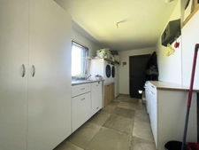 Dpt (), for sale house P8 - Land of 1,582.00 m² 