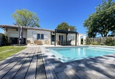 Dpt Charente Maritime (17), for sale house P8 with small house P5 and swimming pool - Land of 2,282.00 m² 