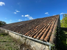 ancien atelier de menuiserie avec logement à vendre ROUILLAC (16)