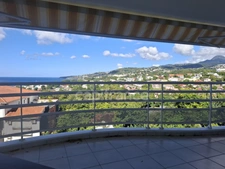 A Louer - Appartement de type 4 - Terrasse - Box - Parking - Vue mer - SCHOELCHER - Plateau Fofo