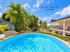 A vendre - Fort de France Quartier Didier -  Villa T6 avec jardin, terrasse, carbet et piscine