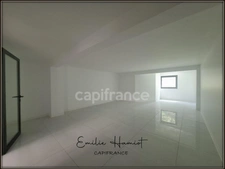 A Louer - Local professionnel de 46m² - Fort de France Zone Franche de Dillon