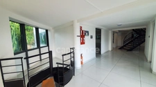Local professionnel de 50m² - Fort de France Dillon Stade