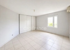 A Louer - Appartement de type 4 - Terrasse - Box - Parking - Vue mer - SCHOELCHER - Plateau Fofo