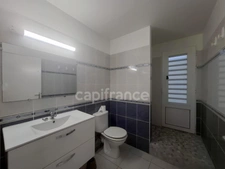 A Louer - Appartement de type 4 - Terrasse - Box - Parking - Vue mer - SCHOELCHER - Plateau Fofo