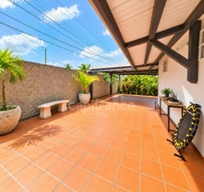 A vendre - Fort de France Quartier Didier -  Villa T6 avec jardin, terrasse, carbet et piscine