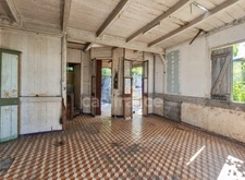 A vendre - Fort de France Clairière - Terrain avec bâti à réhabiliter ou à démolir