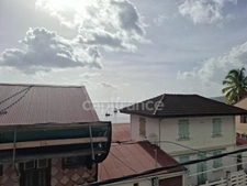 A vendre - Maison de Bourg Atypique et Rénovée – Vue Mer et Montagne – Saint-Pierre (972)