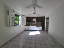 Rare à la vente - Immeuble de rapport aux Trois-îlets, entrée Pointe du bout – 7 logements – Terrain de 2337m² - parking et jardin