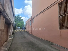 À LOUER – Local professionnel avec vue mer – Fort-de-France, Batelière (Immeuble Le Panorama)