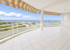 A Louer - Appartement de type 4 - Terrasse - Box - Parking - Vue mer - SCHOELCHER - Plateau Fofo