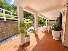 A vendre - Fort de France Quartier Didier -  Villa T6 avec jardin, terrasse, carbet et piscine