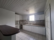 Rare à la vente - Immeuble de rapport aux Trois-îlets, entrée Pointe du bout – 7 logements – Terrain de 2337m² - parking et jardin