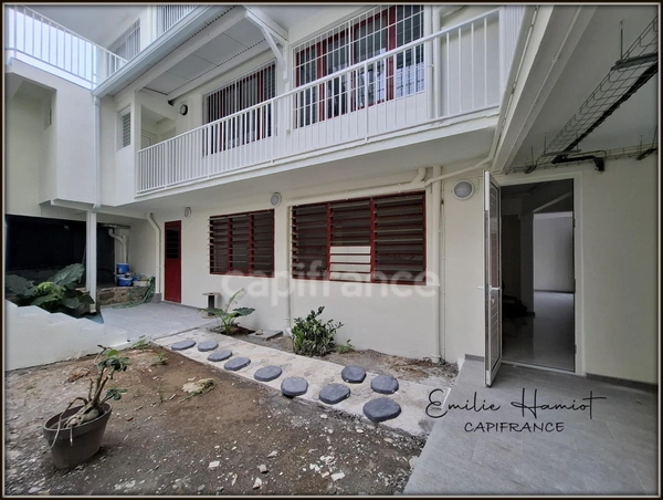 A louer – Local professionnel 60 m² – Fort-de-France - Quartier Bellevue