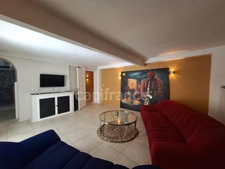 A vendre - Maison de Bourg Atypique et Rénovée – Vue Mer et Montagne – Saint-Pierre (972)