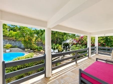 A vendre - Fort de France Quartier Didier -  Villa T6 avec jardin, terrasse, carbet et piscine