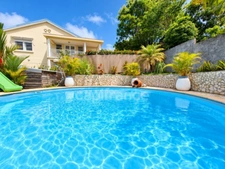 A vendre - Fort de France Quartier Didier -  Villa T6 avec jardin, terrasse, carbet et piscine