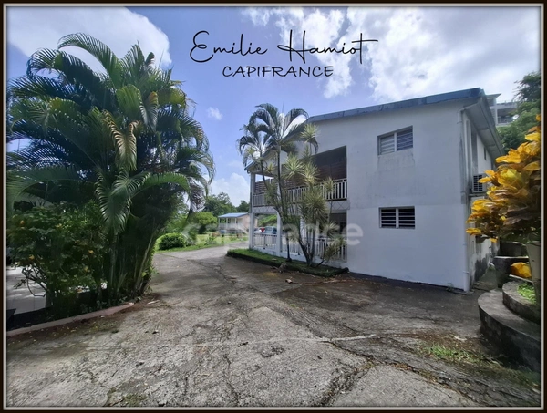 Rare à la vente - Immeuble de rapport aux Trois-îlets, entrée Pointe du bout – 7 logements – Terrain de 2337m² - parking et jardin