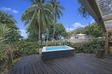 A louer - Maison de type bungalow - 3 pièces avec terrasse, bac à punch et piscine commune