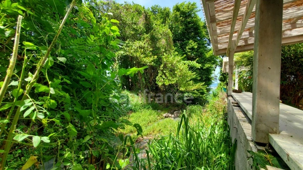 A louer - Maisonnette en bois - 2 pièces avec terrasse, piscine commune 