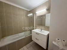 A Louer - Appartement de type 4 - Terrasse - Box - Parking - Vue mer - SCHOELCHER - Plateau Fofo
