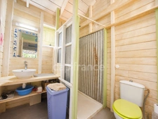 A louer - Maisonnette en bois - 2 pièces avec terrasse, piscine commune 