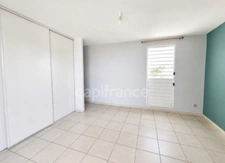 A Louer - Appartement de type 4 - Terrasse - Box - Parking - Vue mer - SCHOELCHER - Plateau Fofo