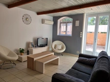 LE CRÈS – Maison familiale avec appartement indépendant, piscine et revenu locatif