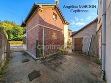 Maison de ville familiale T7 de 139 m² à Bolbec (5 à 6 chambres) avec cour et atelier