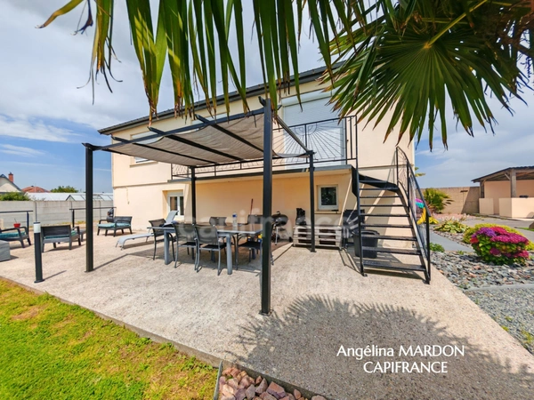 Maison Traditionnelle T5 de 124 m² – Terrain Paysager de 1215 m² + Piscine à Saint-Nicolas-de-la-Taille (76 170)