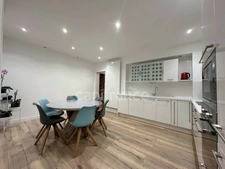 Spécial Investisseur : Maison de ville en mono-propriété (0 syndic), Rénovation Totale, DPE B - Colocation 7 ch + Studio indépendant) 