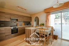 Maison à vendre 4 pièces SAINT JEAN D'ANGELY (17) avec jardin et garage