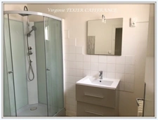 Dpt Charente Maritime (17), for sale SAINT JEAN D'ANGELY town center investment property - with a total surface area of 437 m²