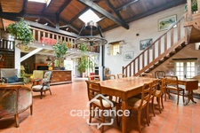Character house for sale, 12 rooms, SAINT SEVERIN SUR BOUTONNE (17) on 4500m² of wooded land