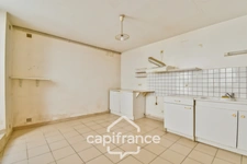House for sale 3 rooms with garage in SAINT JEAN D'ANGELY (17)