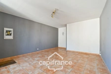 Maison à vendre 3 pièces avec garage à SAINT JEAN D'ANGELY (17)