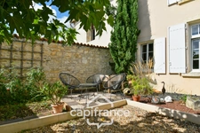Maison à vendre 10 pièces BIGNAY (17), proche ST JEAN D'ANGELY et ses commerces, avec jardin, piscine et garage
