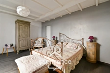 Maison à vendre 10 pièces BIGNAY (17), proche ST JEAN D'ANGELY et ses commerces, avec jardin, piscine et garage