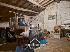 7-room property for sale in SAINT PARDOULT (17) on over 2 hectares of land