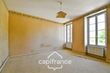 House for sale 3 rooms with garage in SAINT JEAN D'ANGELY (17)