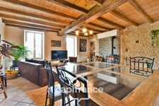 Maison à vendre 5 pièces ASNIERES LA GIRAUD (17) avec jardin, dépendances et garages